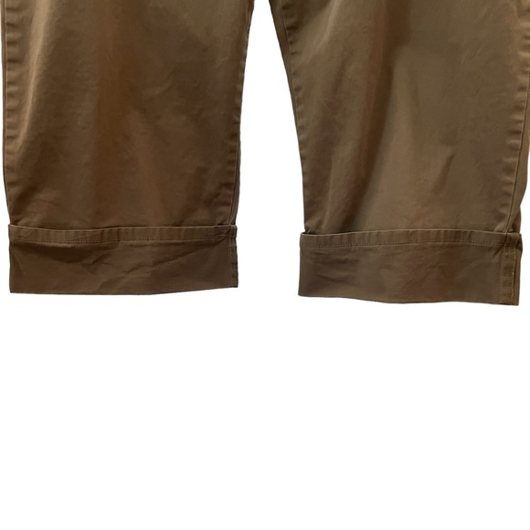 Vintage Old Navy Khaki Capris | Size 20 - Picture 3 of 8